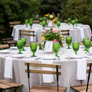 Garden reception in peach, pink, and green