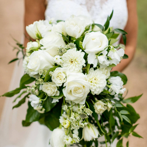 Classic white bridal bouquet