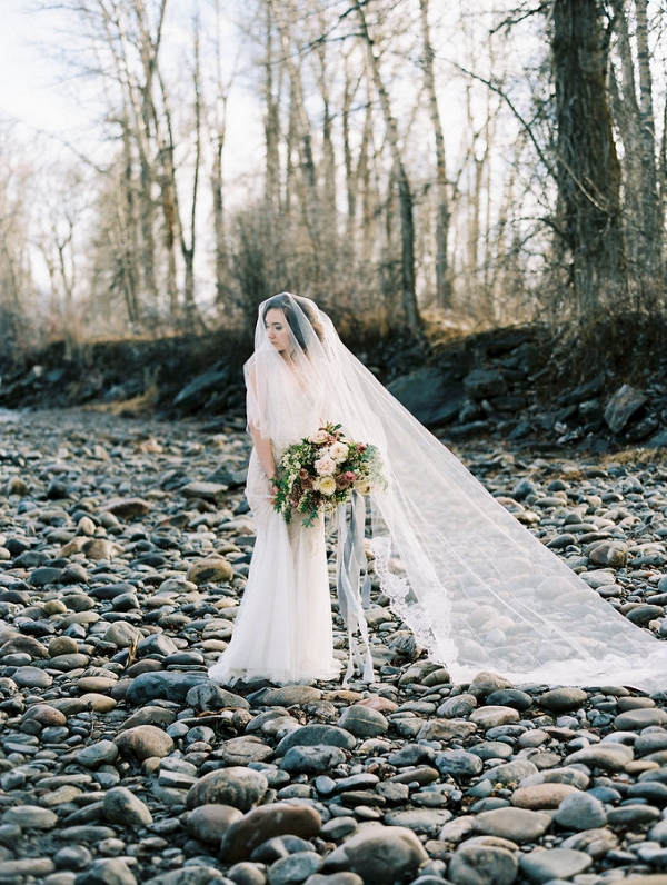 This Winter Bride Makes Braving the Cold Seem Totally Worth It