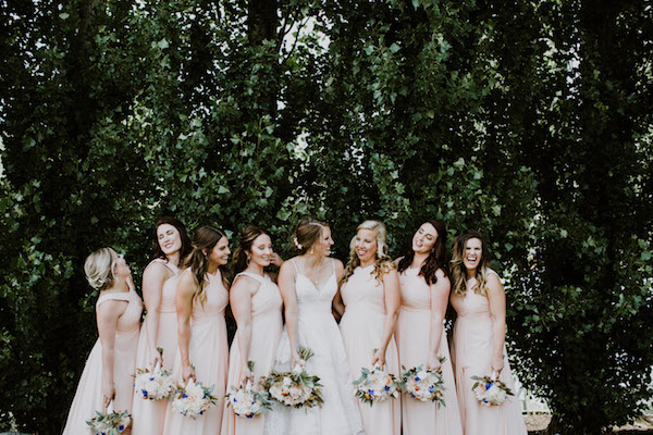 This Classically Beautiful Wedding is Summery and Sweet!
