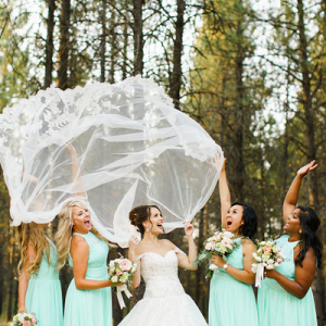 How Gorgeous is This Bride and Her Girls?!