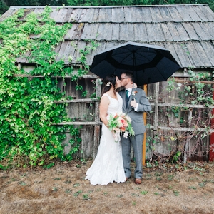 This Adorable Couple Made the Best of Their Rainy Day Wedding!