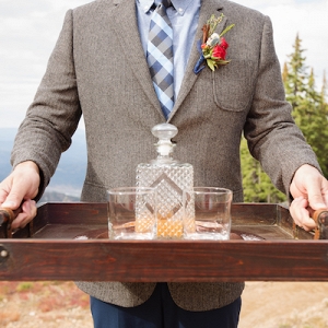 A Whiskey Bar is  Likely to Be Your Groom's Favorite Detail!