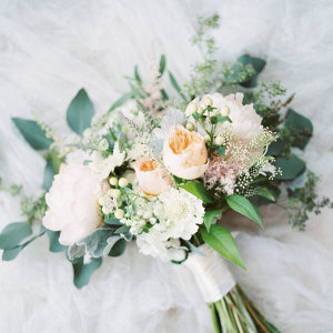 Blush and peach bridal bouquet