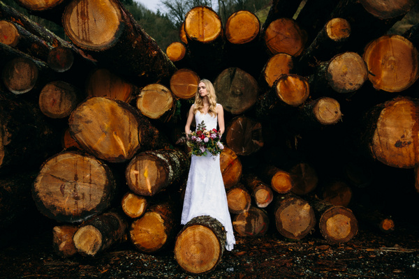 This Stunning Bridal Shot Proves its Worth Thinking Outside the Box for Portraits
