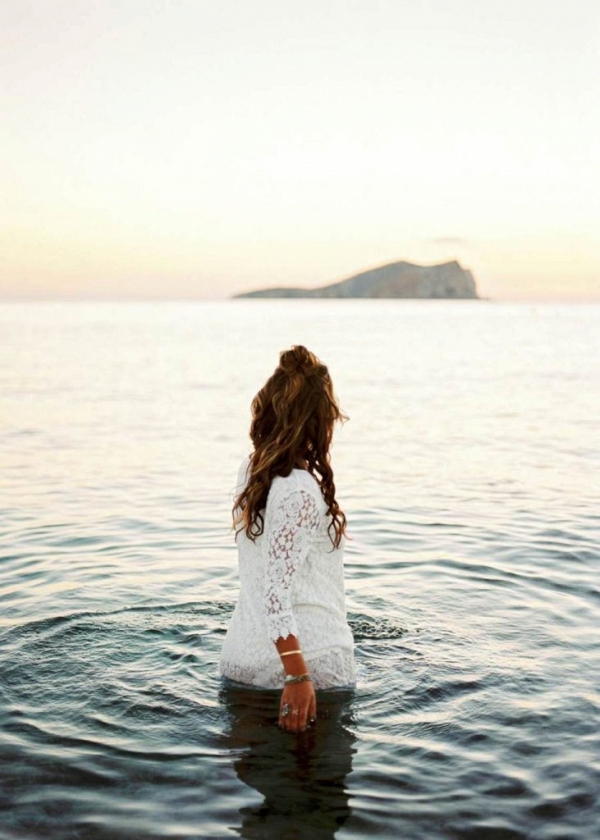 Dipping into the sea for your bridal portraits!