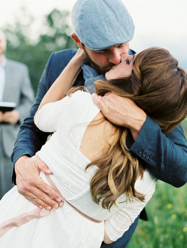 Relaxed Bride and Groom Vow Renewal First Kiss