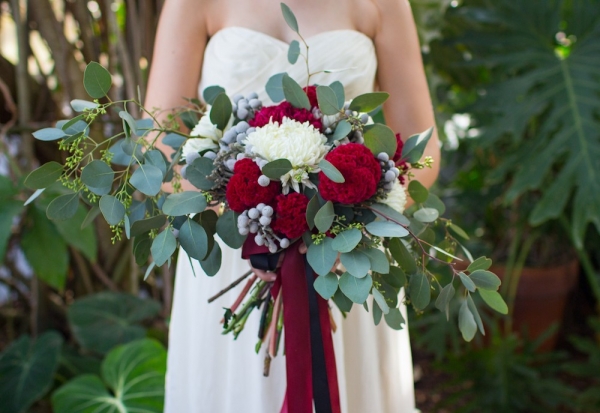 Handmade Bridal Bouquet : Romantic Floral Garden Inspired Styled Shoot