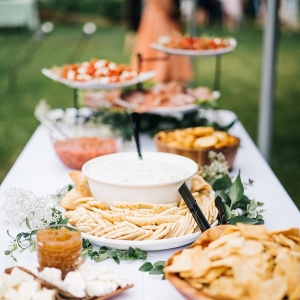 Buffet catering on Bridal Musings