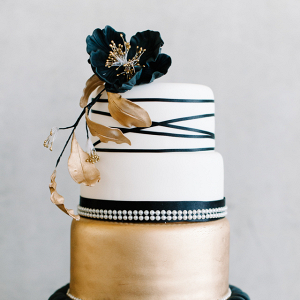 Black and gold wedding cake