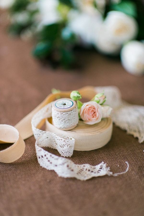Lace Bouquet Ribbon for a Vintage-Inspired Bride