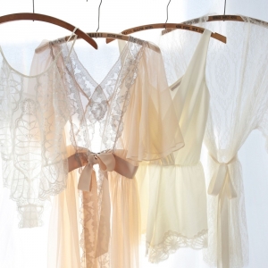BHLDN 'Leandra' Ivory Lace Bridal Robe