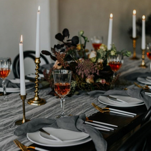 Gray, gold, and red wedding tablescape