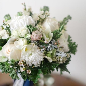 Bouquet Recipe - A Sweet Spring Bridal Bouquet | Photography - Natalie McNally