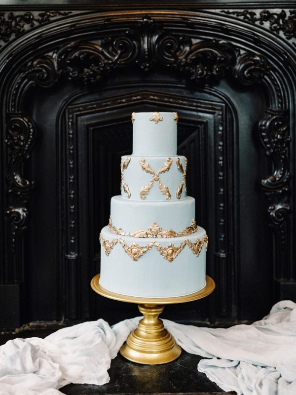 Vintage glam blue and gold wedding cake