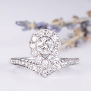 Pear Shaped Diamond Wedding Ring Set