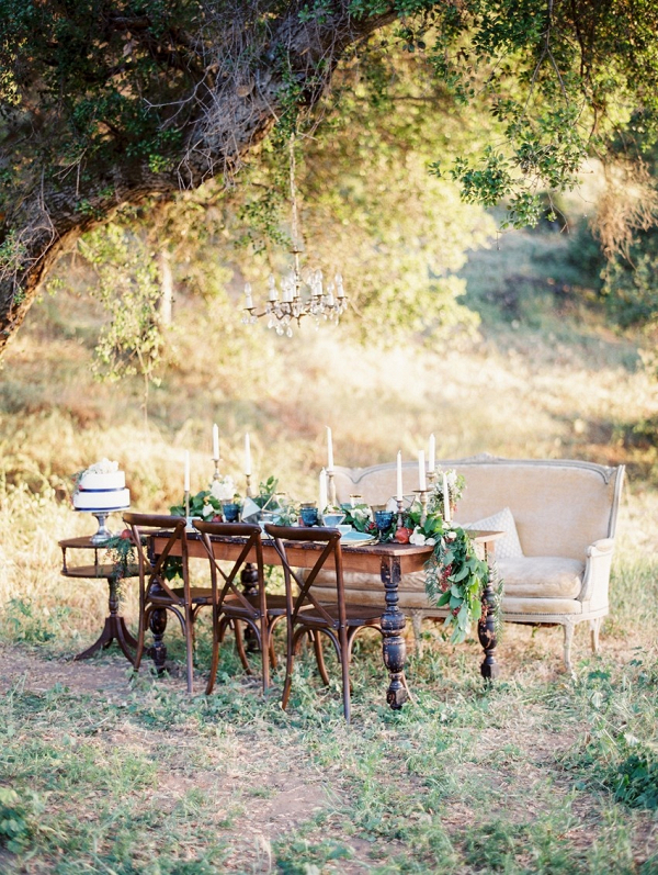Outdoor reception table