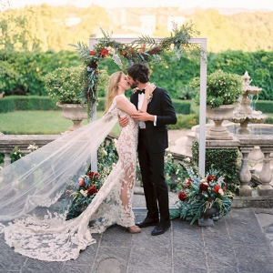 Romantic Tuscan garden wedding ceremony
