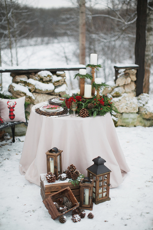 Rustic Holiday Wedding Sweetheart Table
