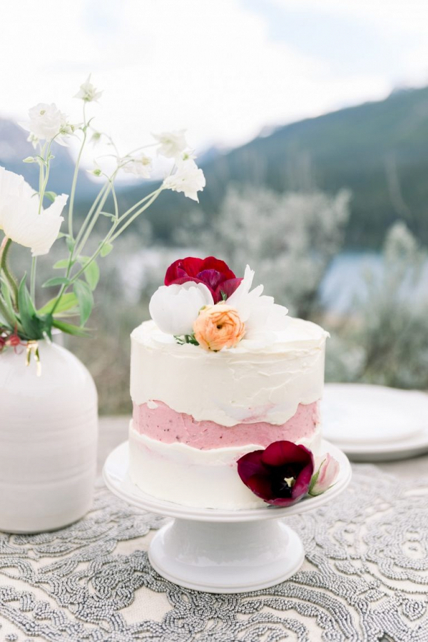 Crevasse wedding cake