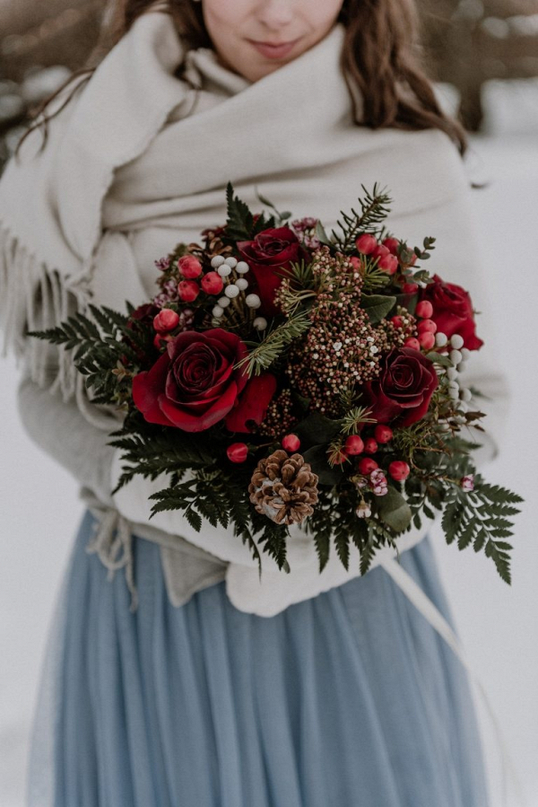 Winter bridal bouquet 