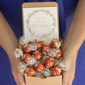 DIY Bridesmaids Box with Lindt Chocolate