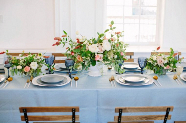 Peach and blue tablescape