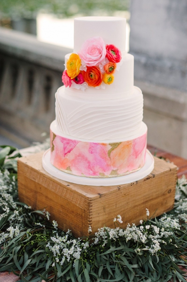 Pink and orange wedding cake