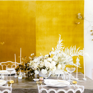 Gold and white modern tablescape