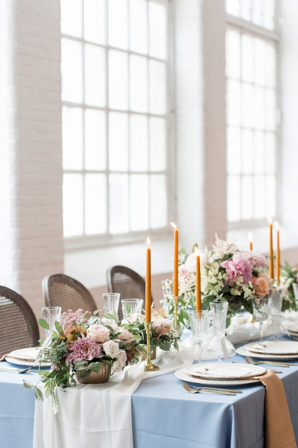 Light blue and peach wedding tablescape
