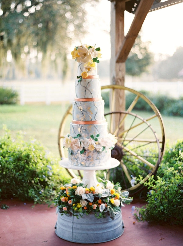 Yellow and pale blue wedding cake