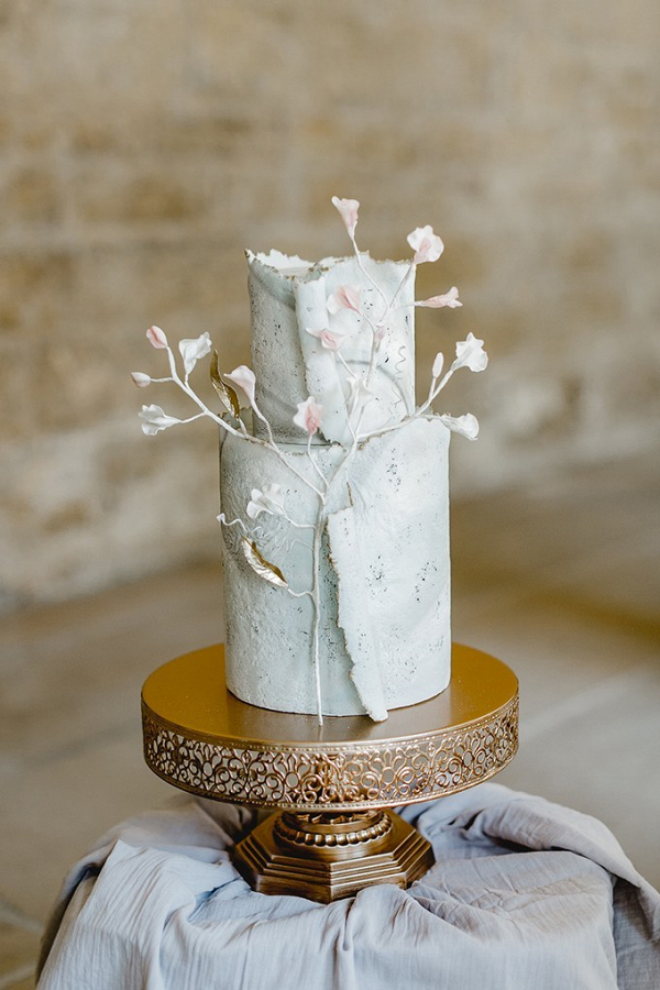 Fine art wedding cake with sugar flowers