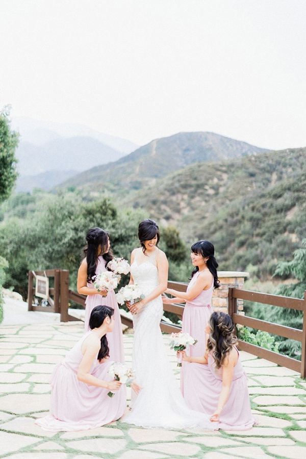 Bridesmaids in light pink