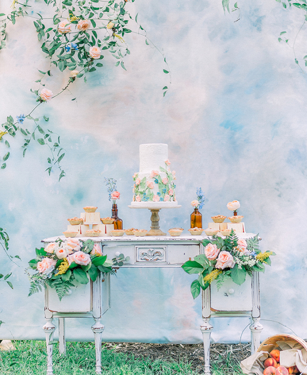 Watercolor wedding backdrop