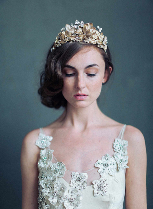 Bridal crown on Glamour & Grace