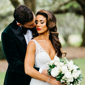 glam bride with loose hollywood style waves
