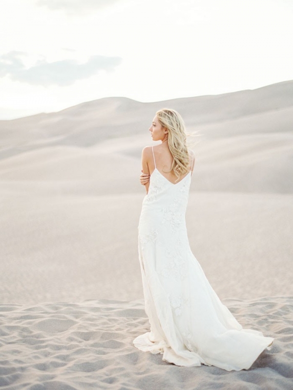 Ethereal and Romantic Desert Bride