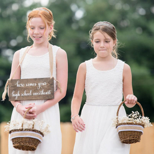 Rustic-Romantic-Outdoor-Wedding-rustic-Flower-girls-with-wooden-sign