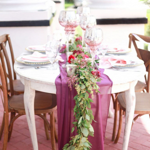 maroon-table-runner-from-a-berry-hued-wedding-inspiration