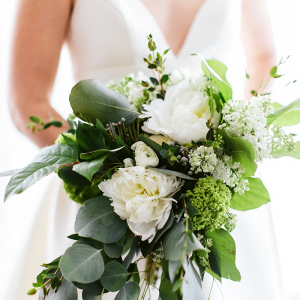White and greenery bridal bouquet