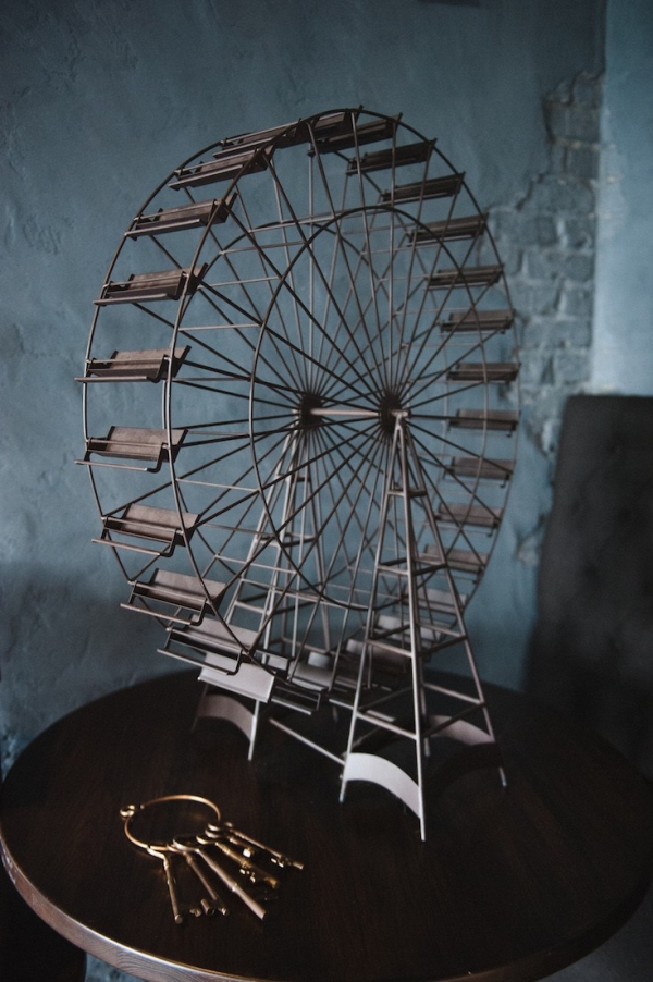 Ferris Wheel Wedding Decor