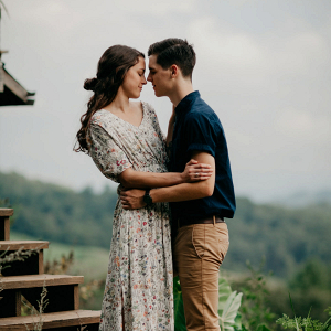 Engagement session in the mountains