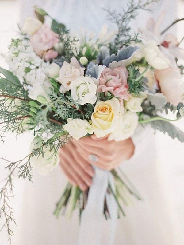 Soft and romantic bridal bouquet | Christie Graham Photography