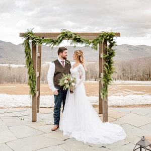 Cozy winter wedding at the Mountain Top Inn in Vermont