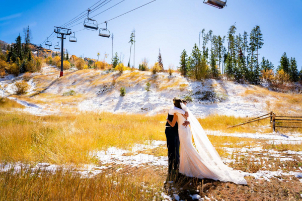 Rustic October wedding in Colorado