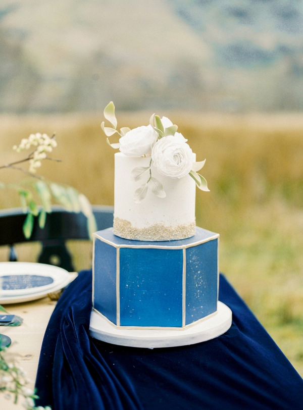 Hexagon blue and gold wedding cake
