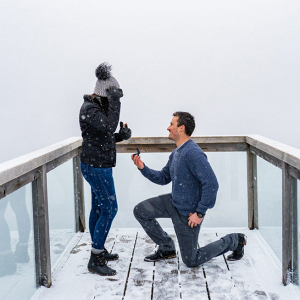 Wintry Pacific Northwest engagement session