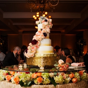 Extravagant wedding cake table