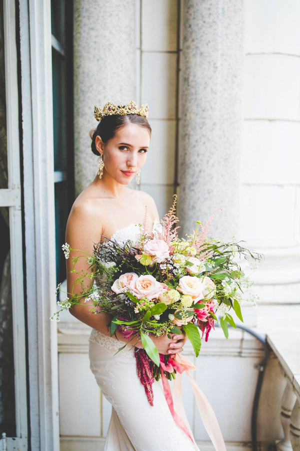 Glam bride in gold crown