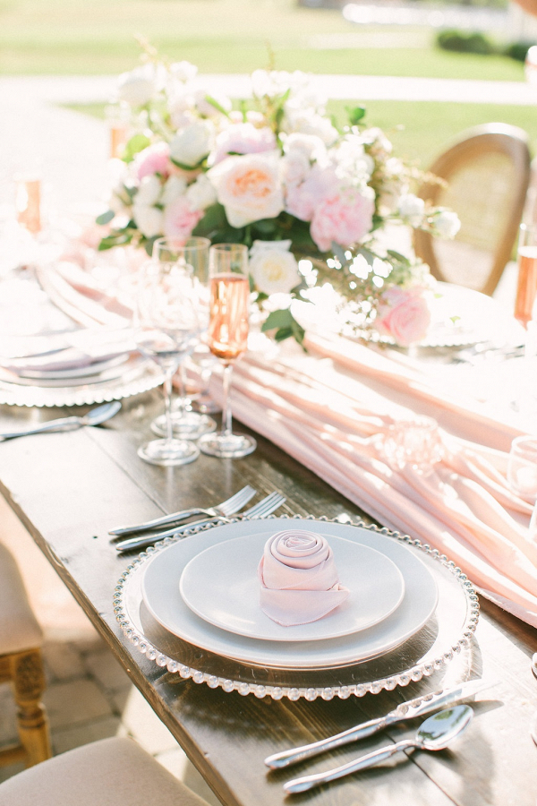 Blush wedding table